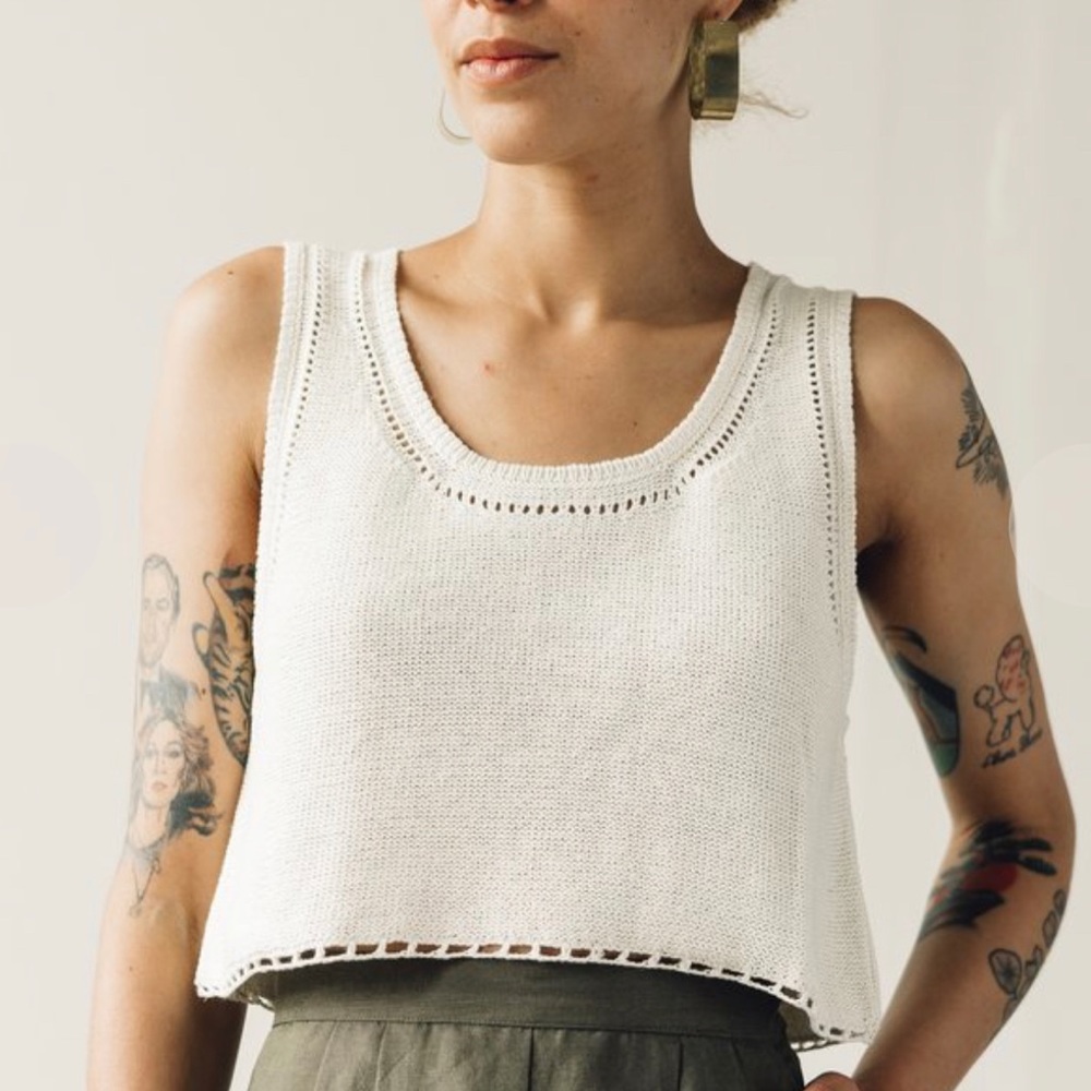 ISO First Rite Sweater Tank size: Small